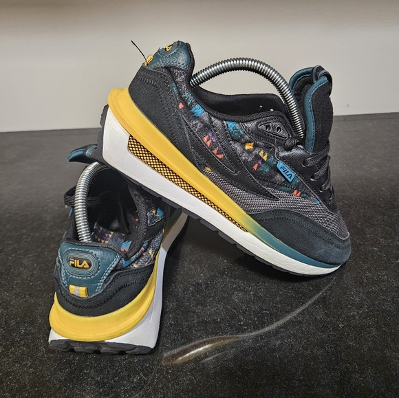 Unisex Fila renno sneakers - Picture 1 of 5